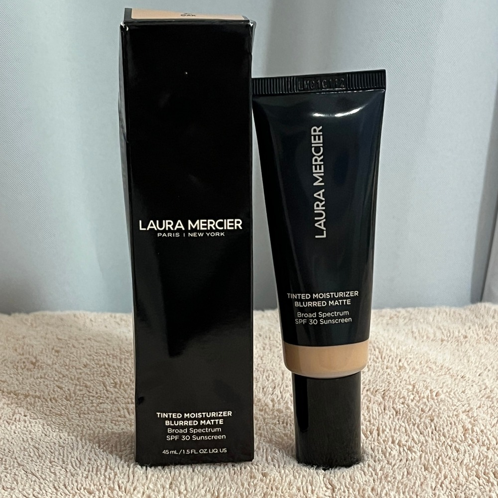 Laura Mercier Tinted Moisturizer Women 1.5oz 2C Oak Blurred Matte SPF 30 NIB